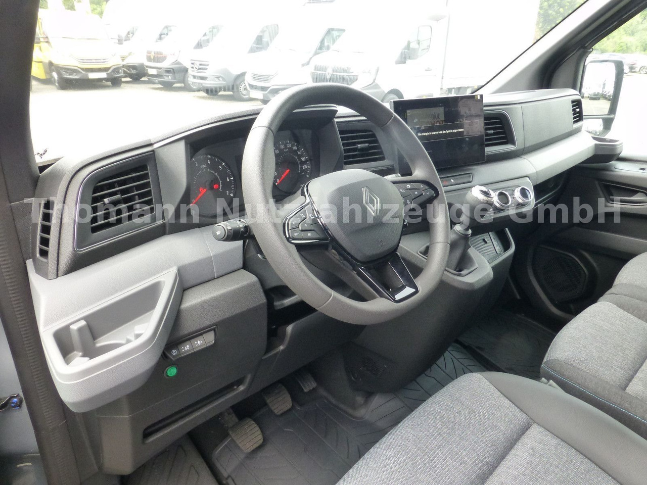 Van dengan terpal samping Renault NEW Master Pritsche Plane Premium 2025: gambar 18 Van dengan terpal samping Renault NEW Master Pritsche Plane Premium 2025: gambar 18