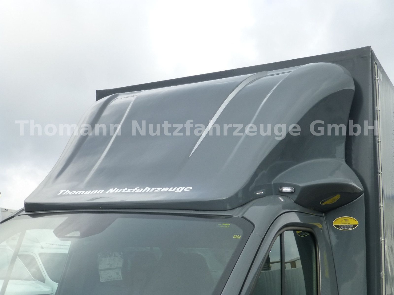 Van dengan terpal samping Renault NEW Master Pritsche Plane Premium 2025: gambar 10 Van dengan terpal samping Renault NEW Master Pritsche Plane Premium 2025: gambar 10