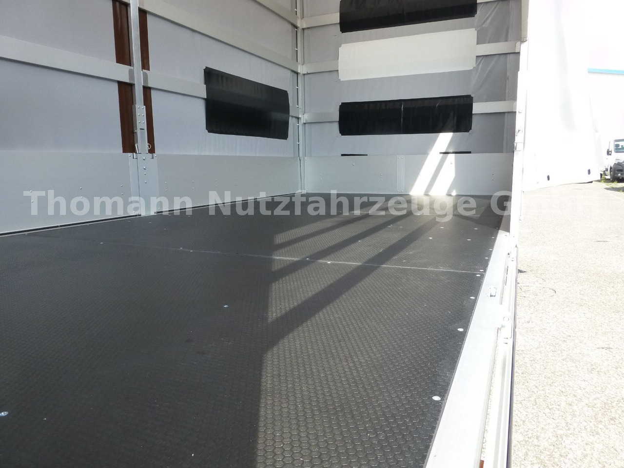 Van dengan terpal samping Renault NEW Master Pritsche Plane Schlafkabine: gambar 15