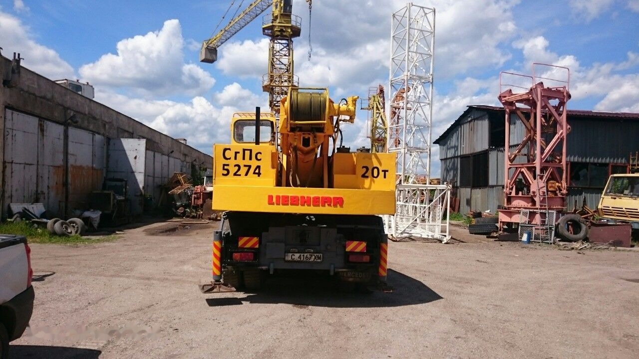 Liebherr LTM 1020 - Derek bergerak: gambar 3 Liebherr LTM 1020 - Derek bergerak: gambar 3
