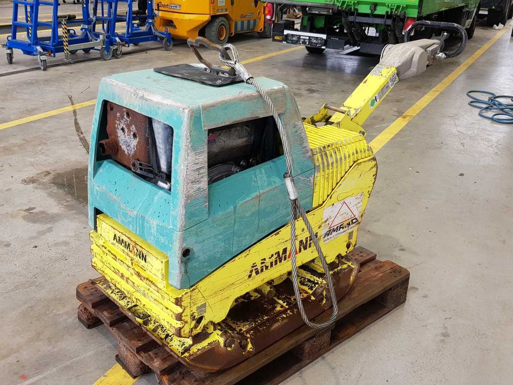 Ammann APH 6530 Rüttelplatte / 539kg / 2018 / Diesel Ammann APH 6530 Rüttelplatte / 539kg / 2018 / Diesel - Pelat getar: gambar 5 Ammann APH 6530 Rüttelplatte / 539kg / 2018 / Diesel Ammann APH 6530 Rüttelplatte / 539kg / 2018 / Diesel - Pelat getar: gambar 5