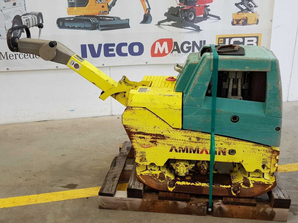Ammann APH 6530 Rüttelplatte / 539kg / 2018 / Diesel Ammann APH 6530 Rüttelplatte / 539kg / 2018 / Diesel - Pelat getar: gambar 3 Ammann APH 6530 Rüttelplatte / 539kg / 2018 / Diesel Ammann APH 6530 Rüttelplatte / 539kg / 2018 / Diesel - Pelat getar: gambar 3