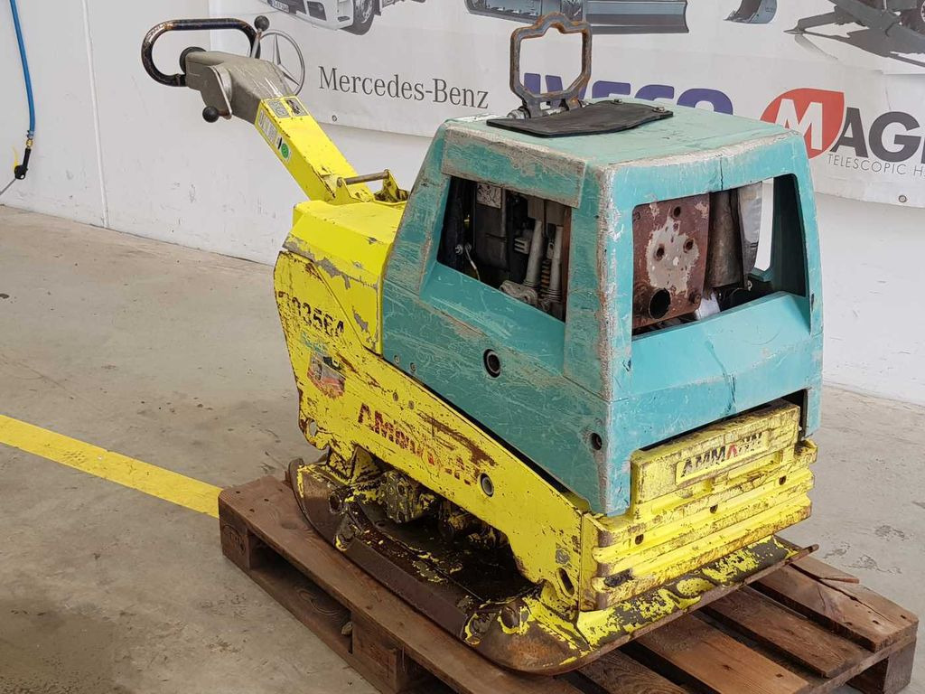 Ammann APH 6530 Rüttelplatte / 539kg / 2018 / Diesel Ammann APH 6530 Rüttelplatte / 539kg / 2018 / Diesel - Pelat getar: gambar 4 Ammann APH 6530 Rüttelplatte / 539kg / 2018 / Diesel Ammann APH 6530 Rüttelplatte / 539kg / 2018 / Diesel - Pelat getar: gambar 4