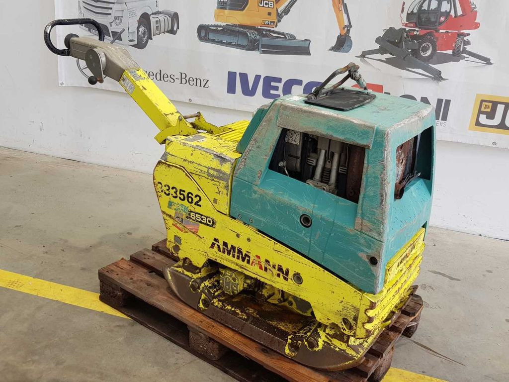 Ammann APH 6530 Rüttelplatte / 539kg / 2018 / Diesel Ammann APH 6530 Rüttelplatte / 539kg / 2018 / Diesel - Pelat getar: gambar 3 Ammann APH 6530 Rüttelplatte / 539kg / 2018 / Diesel Ammann APH 6530 Rüttelplatte / 539kg / 2018 / Diesel - Pelat getar: gambar 3