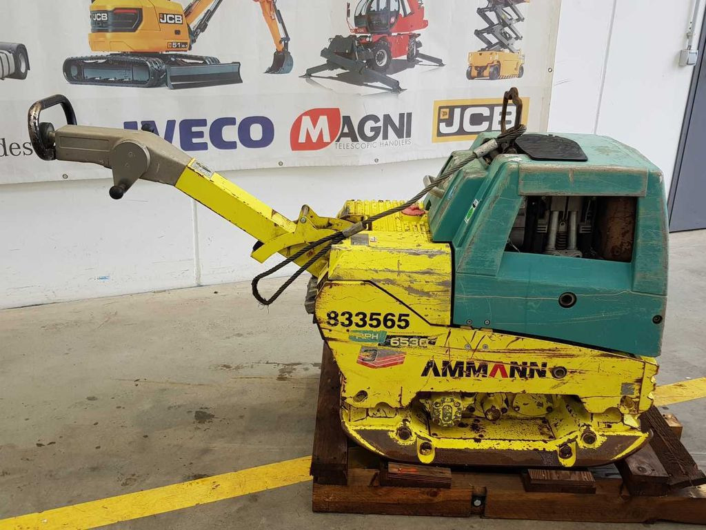 Ammann APH 6530 Rüttelplatte / 539kg / 2018 / Diesel Ammann APH 6530 Rüttelplatte / 539kg / 2018 / Diesel - Pelat getar: gambar 2 Ammann APH 6530 Rüttelplatte / 539kg / 2018 / Diesel Ammann APH 6530 Rüttelplatte / 539kg / 2018 / Diesel - Pelat getar: gambar 2