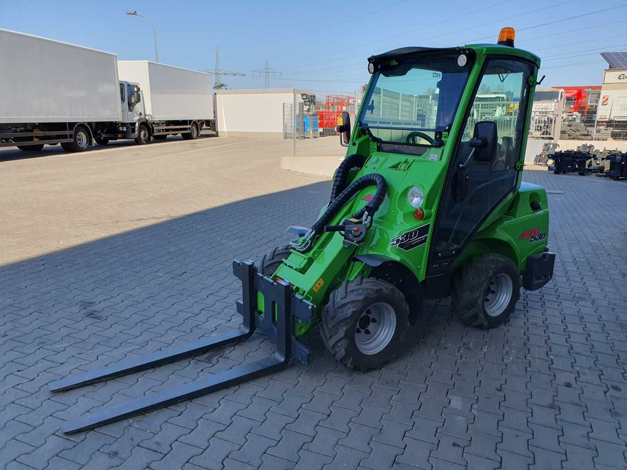 Wheel loader Avant Tecno 530 / nur 126h! /  Inkl. Anbaugeräte! / 2018: gambar 9