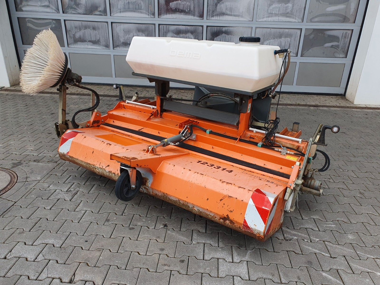 Bema 25 Dual Kehrmaschine / 2.050 mm / 2020 - Sapu: gambar 2 Bema 25 Dual Kehrmaschine / 2.050 mm / 2020 - Sapu: gambar 2