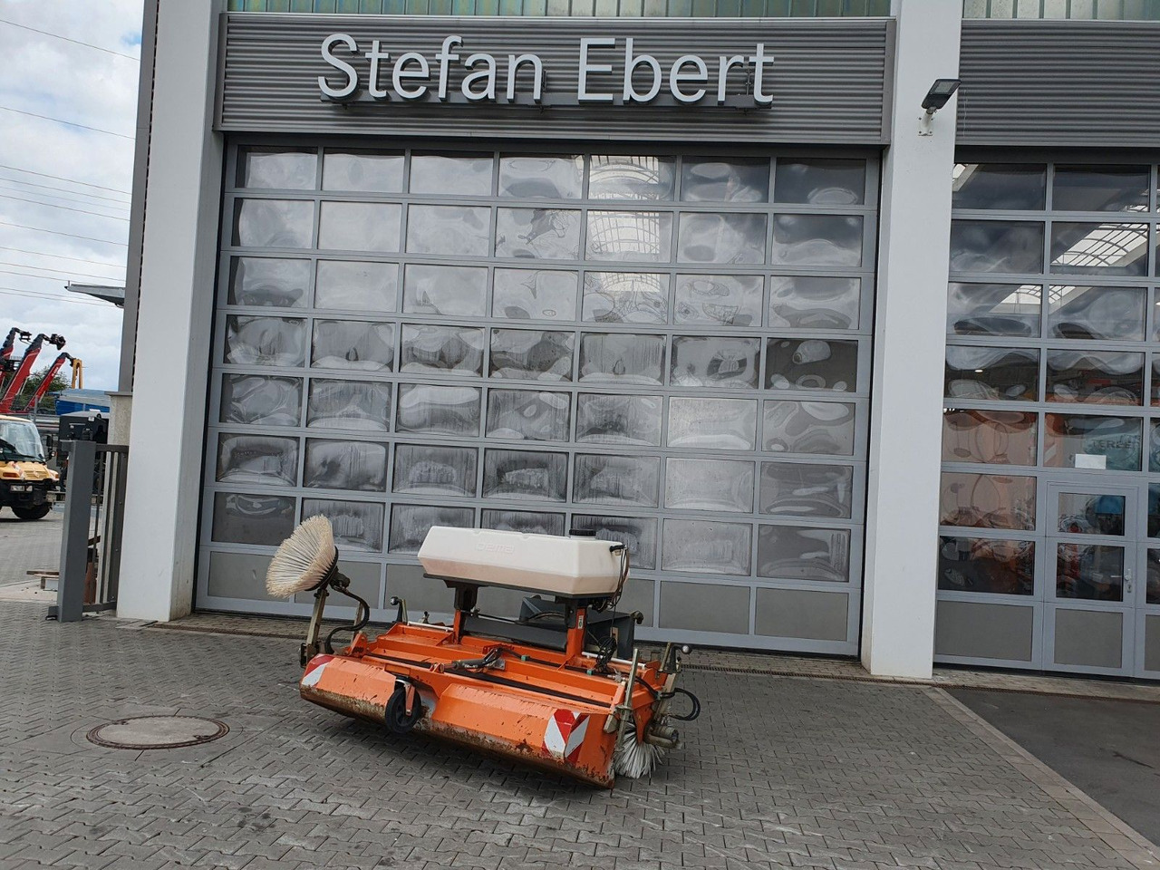 Bema 25 Dual Kehrmaschine / 2.050 mm / 2020 - Sapu: gambar 1 Bema 25 Dual Kehrmaschine / 2.050 mm / 2020 - Sapu: gambar 1