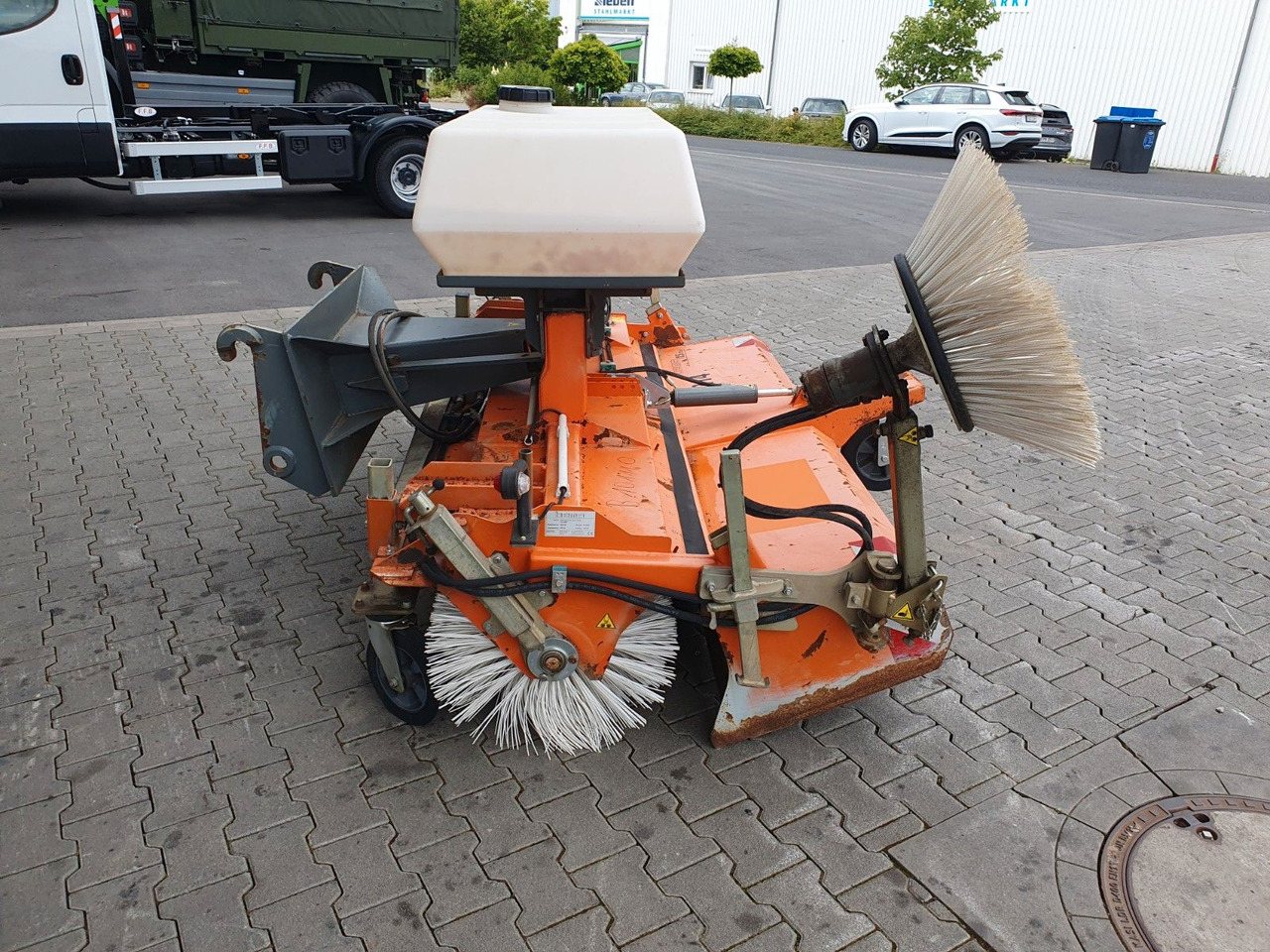 Bema 25 Dual Kehrmaschine / 2.050 mm / 2020 - Sapu: gambar 5 Bema 25 Dual Kehrmaschine / 2.050 mm / 2020 - Sapu: gambar 5