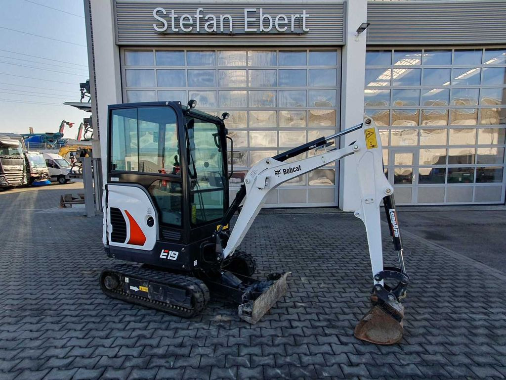 Bobcat E19 / MS01 / nur 423h! / 2023 / Tieflöffel 300mm Bobcat E19 / MS01 / nur 423h! / 2023 / Tieflöffel 300mm - Ekskavator mini: gambar 1 Bobcat E19 / MS01 / nur 423h! / 2023 / Tieflöffel 300mm Bobcat E19 / MS01 / nur 423h! / 2023 / Tieflöffel 300mm - Ekskavator mini: gambar 1