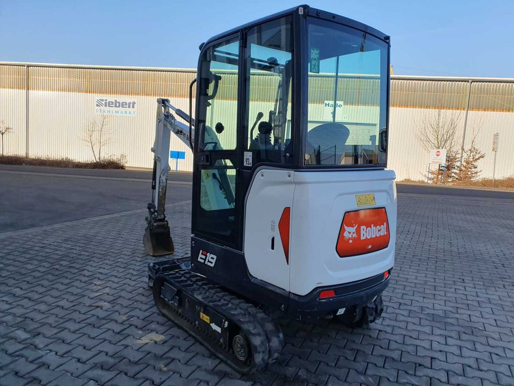 Bobcat E19 / MS01 / nur 423h! / 2023 / Tieflöffel 300mm - Ekskavator mini: gambar 5 Bobcat E19 / MS01 / nur 423h! / 2023 / Tieflöffel 300mm - Ekskavator mini: gambar 5
