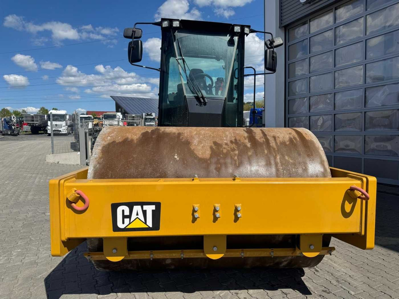 CAT CS66B / 2017 / nur 83h! / Klima / neuwertig! - Pemadat: gambar 3 CAT CS66B / 2017 / nur 83h! / Klima / neuwertig! - Pemadat: gambar 3