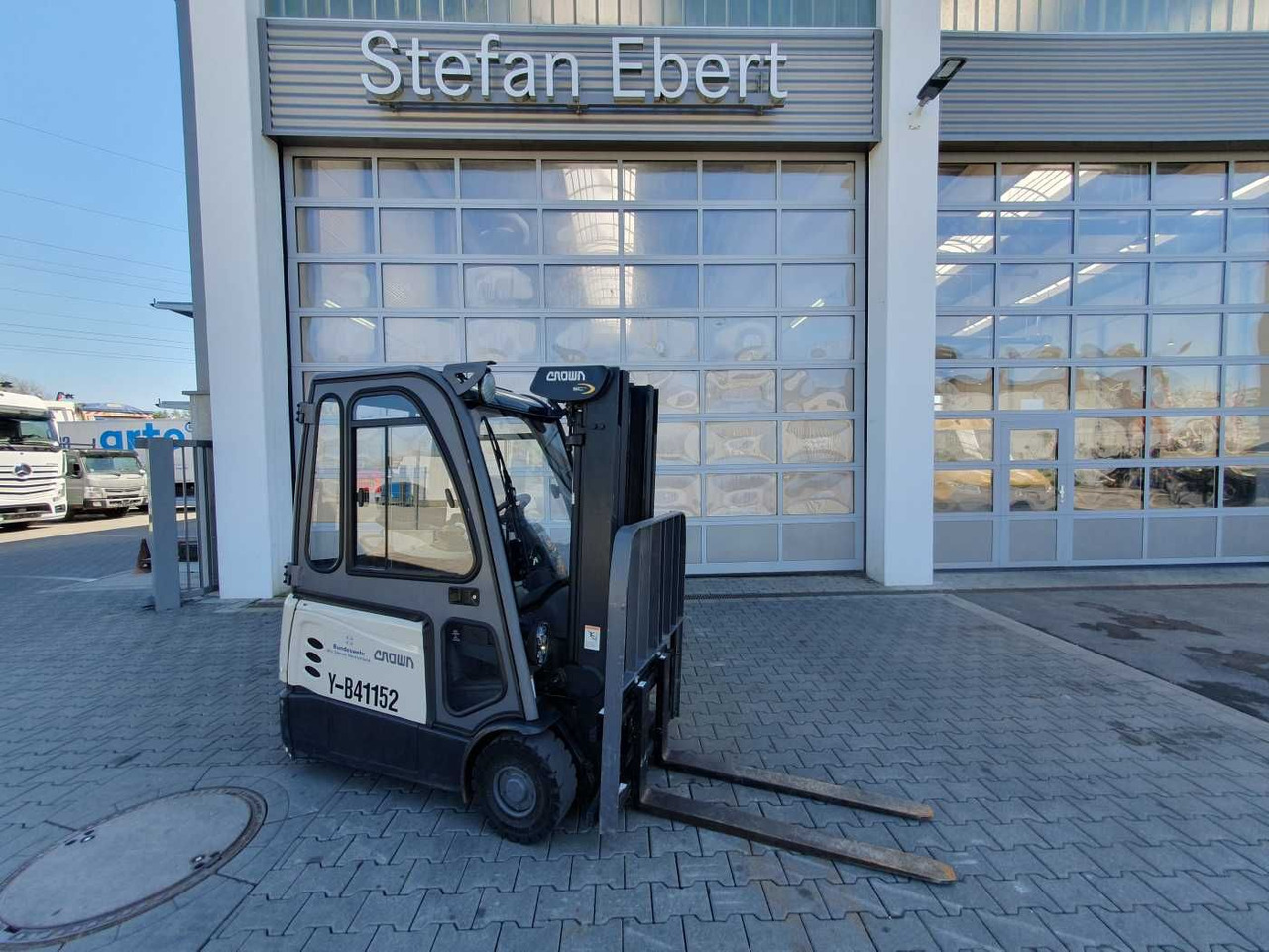 Crown SCT6020-1.3 /Triplex: 4.30m /Batterie 2020 - Forklift listrik: gambar 1 Crown SCT6020-1.3 /Triplex: 4.30m /Batterie 2020 - Forklift listrik: gambar 1