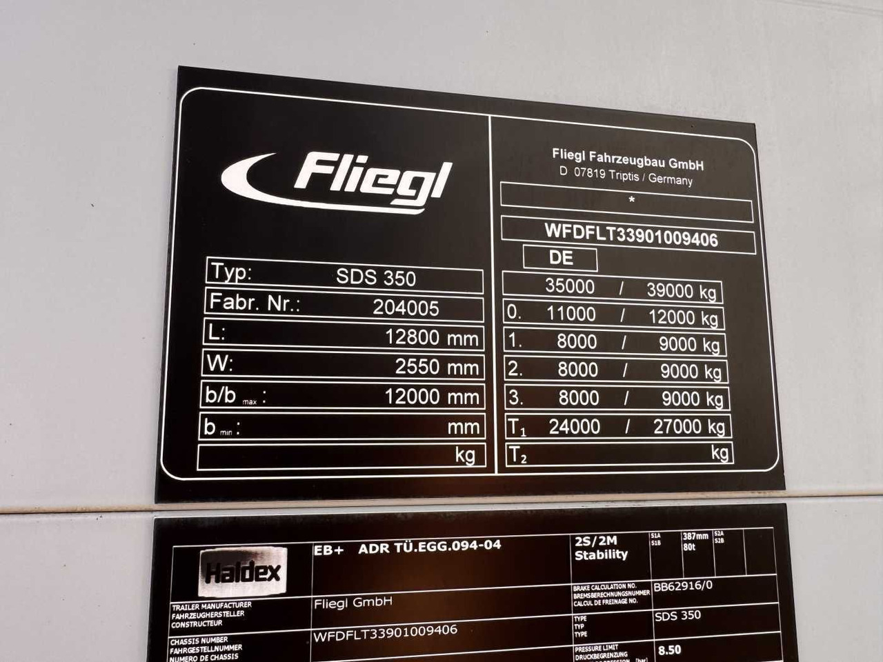 Semi-trailer low bed Fliegl SDS 350 Schiebeplane+Verdeck XL SAF 20.900Km: gambar 15 Semi-trailer low bed Fliegl SDS 350 Schiebeplane+Verdeck XL SAF 20.900Km: gambar 15