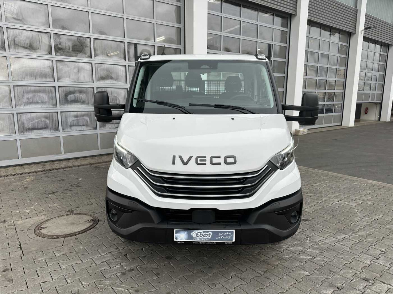 Iveco 70C18H 3-S.-Kipper Meiller *R3.450mm*2xAHK* - Van jungkit: gambar 2 Iveco 70C18H 3-S.-Kipper Meiller *R3.450mm*2xAHK* - Van jungkit: gambar 2