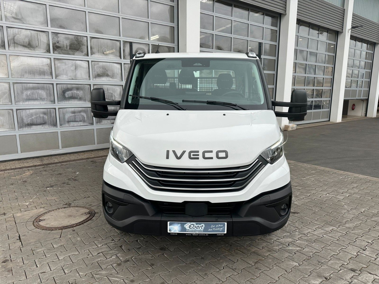 Iveco 70C18H 3-S.-Kipper Meiller *R3.450mm*2xAHK* - Van jungkit: gambar 2 Iveco 70C18H 3-S.-Kipper Meiller *R3.450mm*2xAHK* - Van jungkit: gambar 2