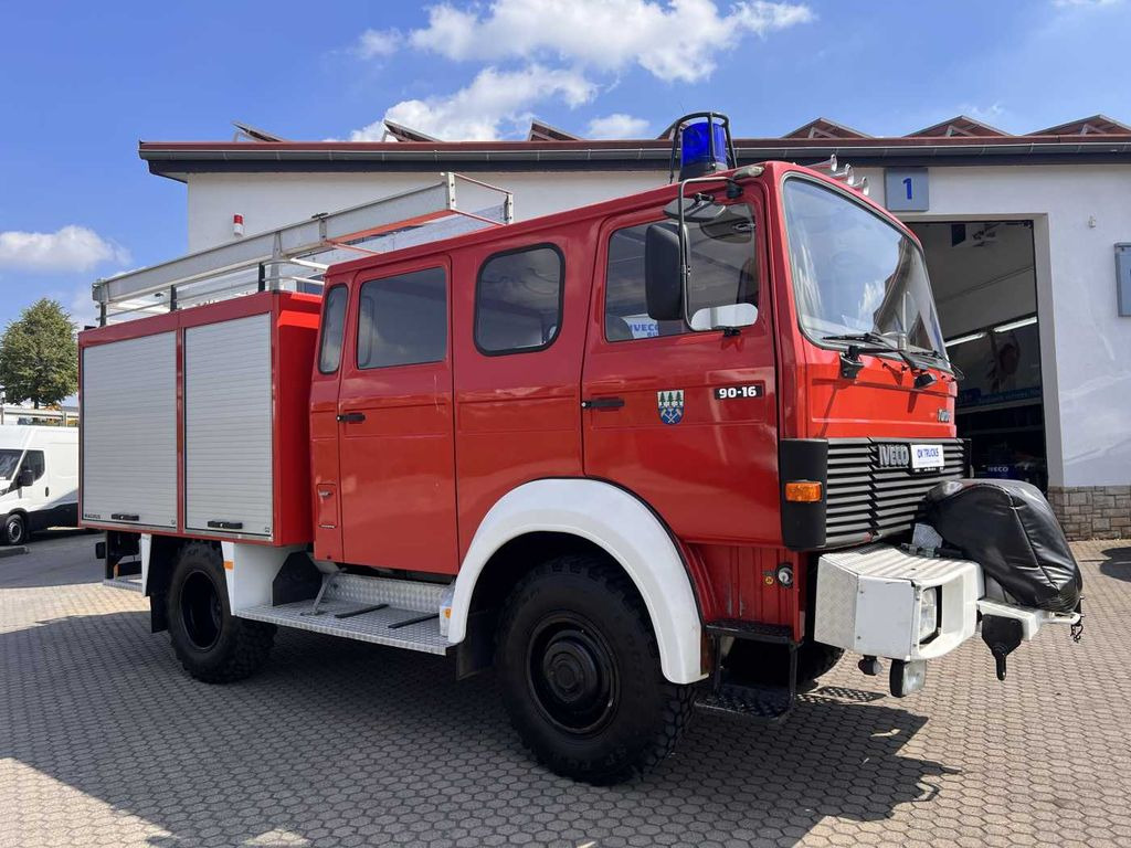 Iveco 75-16 AW 4x4 LF8 Feuerwehr Standheizung 9 Sitze - Truk pemadam kebakaran: gambar 5 Iveco 75-16 AW 4x4 LF8 Feuerwehr Standheizung 9 Sitze - Truk pemadam kebakaran: gambar 5
