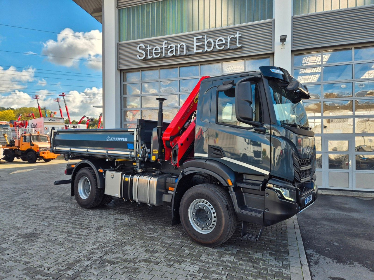 Iveco AD200X46/P HR OFF Palfinger PK 12.501 Funk AHK - Truk jungkit, Truk derek: gambar 5 Iveco AD200X46/P HR OFF Palfinger PK 12.501 Funk AHK - Truk jungkit, Truk derek: gambar 5