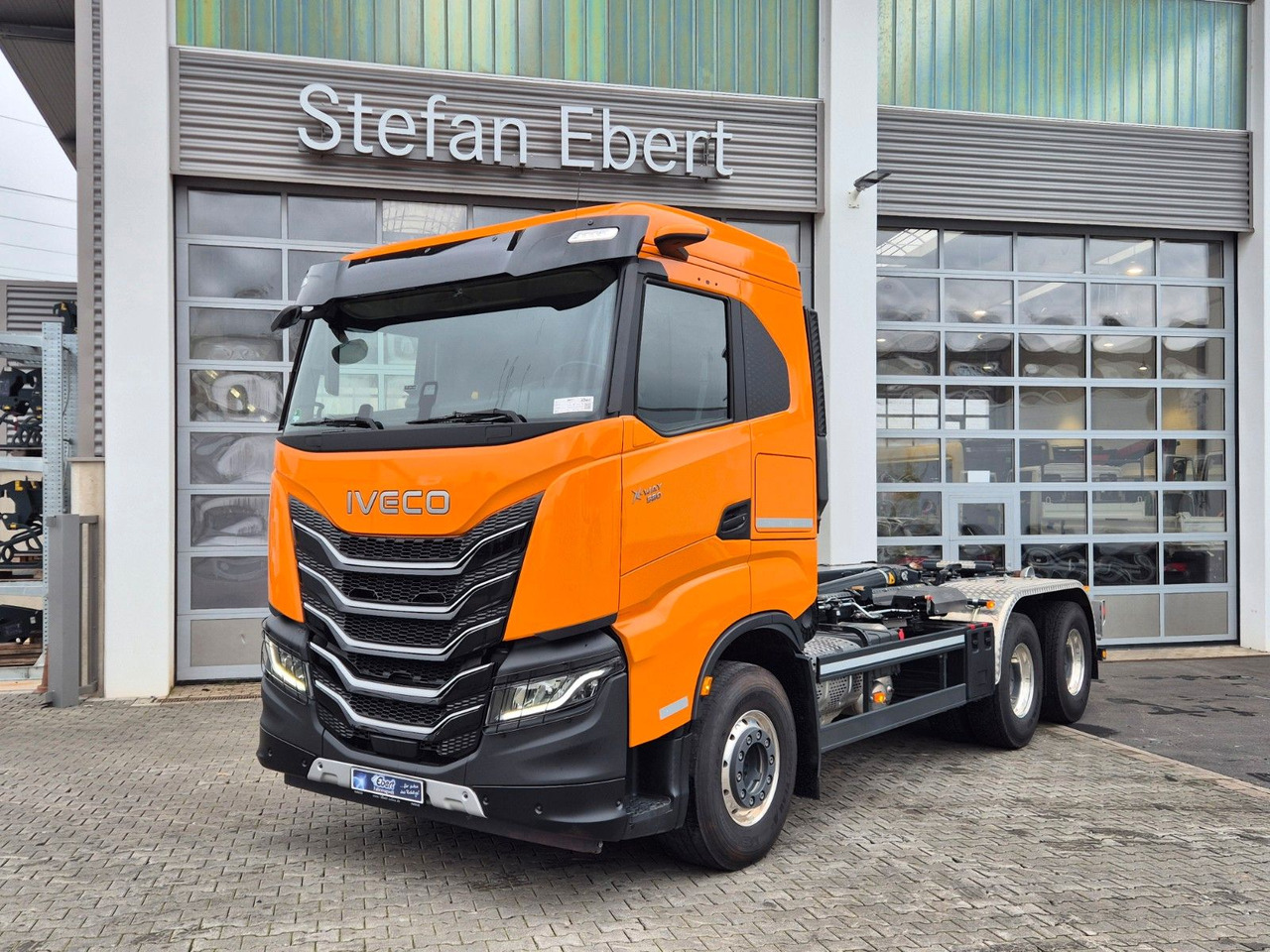 Iveco AS300X58Z/P HR ON+ 6x4 Meiller RS21.60 Funk AHK - Hook lift: gambar 3 Iveco AS300X58Z/P HR ON+ 6x4 Meiller RS21.60 Funk AHK - Hook lift: gambar 3
