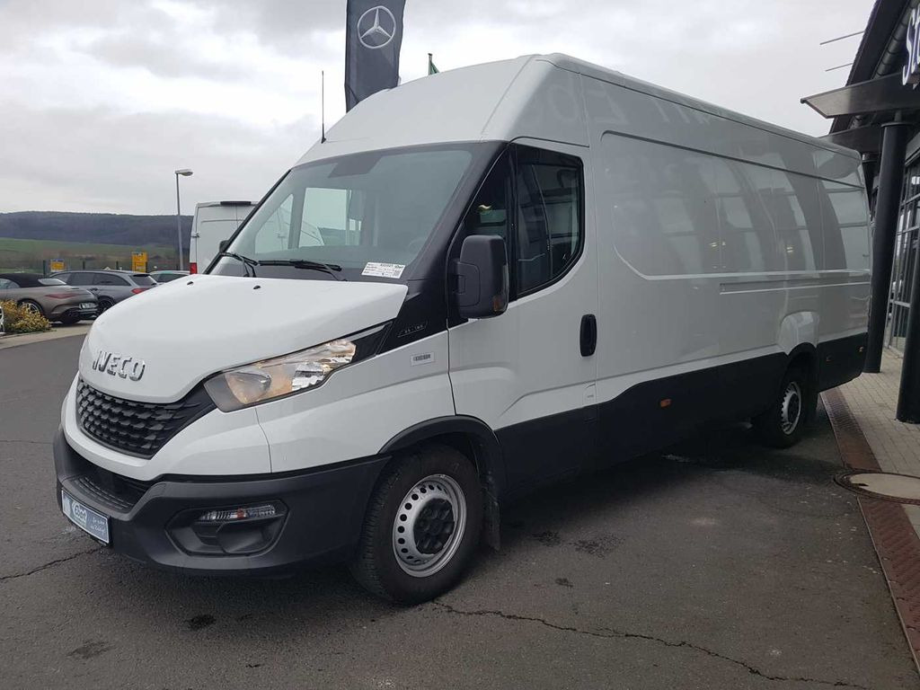 Iveco Daily 35 S 16 V *Klima*L4.100mm* Iveco Daily 35 S 16 V *Klima*L4.100mm* - Van panel: gambar 2 Iveco Daily 35 S 16 V *Klima*L4.100mm* Iveco Daily 35 S 16 V *Klima*L4.100mm* - Van panel: gambar 2