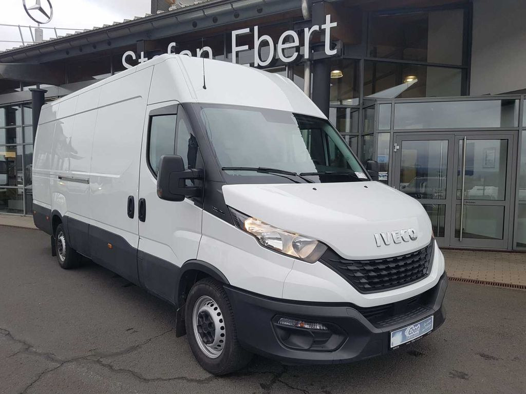Iveco Daily 35 S 16 V *Klima*L4.100mm* Iveco Daily 35 S 16 V *Klima*L4.100mm* - Van panel: gambar 1 Iveco Daily 35 S 16 V *Klima*L4.100mm* Iveco Daily 35 S 16 V *Klima*L4.100mm* - Van panel: gambar 1