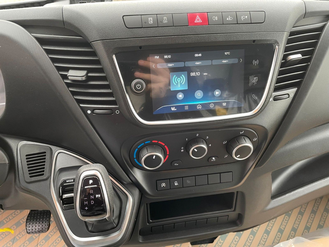 Van jungkit Iveco Daily 35C14 A8 *R3.450mm*Automatik* 7x vorhanden: gambar 12