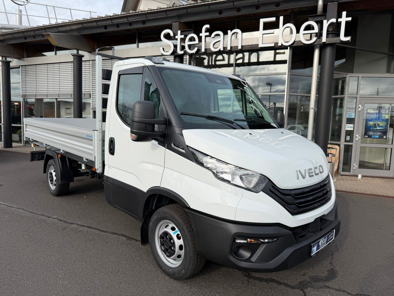 Iveco Daily 35S14 A8*R3.450mm*Automatik*Kamera*2Sitze* - Van jungkit: gambar 1 Iveco Daily 35S14 A8*R3.450mm*Automatik*Kamera*2Sitze* - Van jungkit: gambar 1