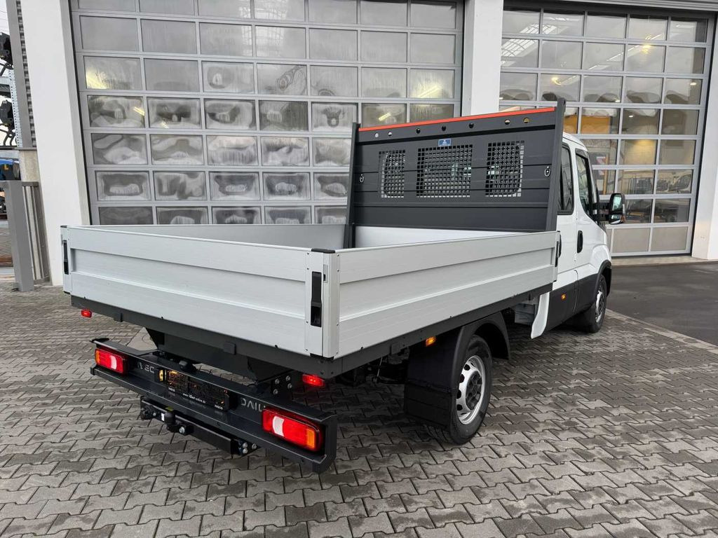 Iveco Daily 35S16 A8 Pritsche *7-Sitze*AHK*Automatik* Iveco Daily 35S16 A8 Pritsche *7-Sitze*AHK*Automatik* - Van flatbed: gambar 5 Iveco Daily 35S16 A8 Pritsche *7-Sitze*AHK*Automatik* Iveco Daily 35S16 A8 Pritsche *7-Sitze*AHK*Automatik* - Van flatbed: gambar 5