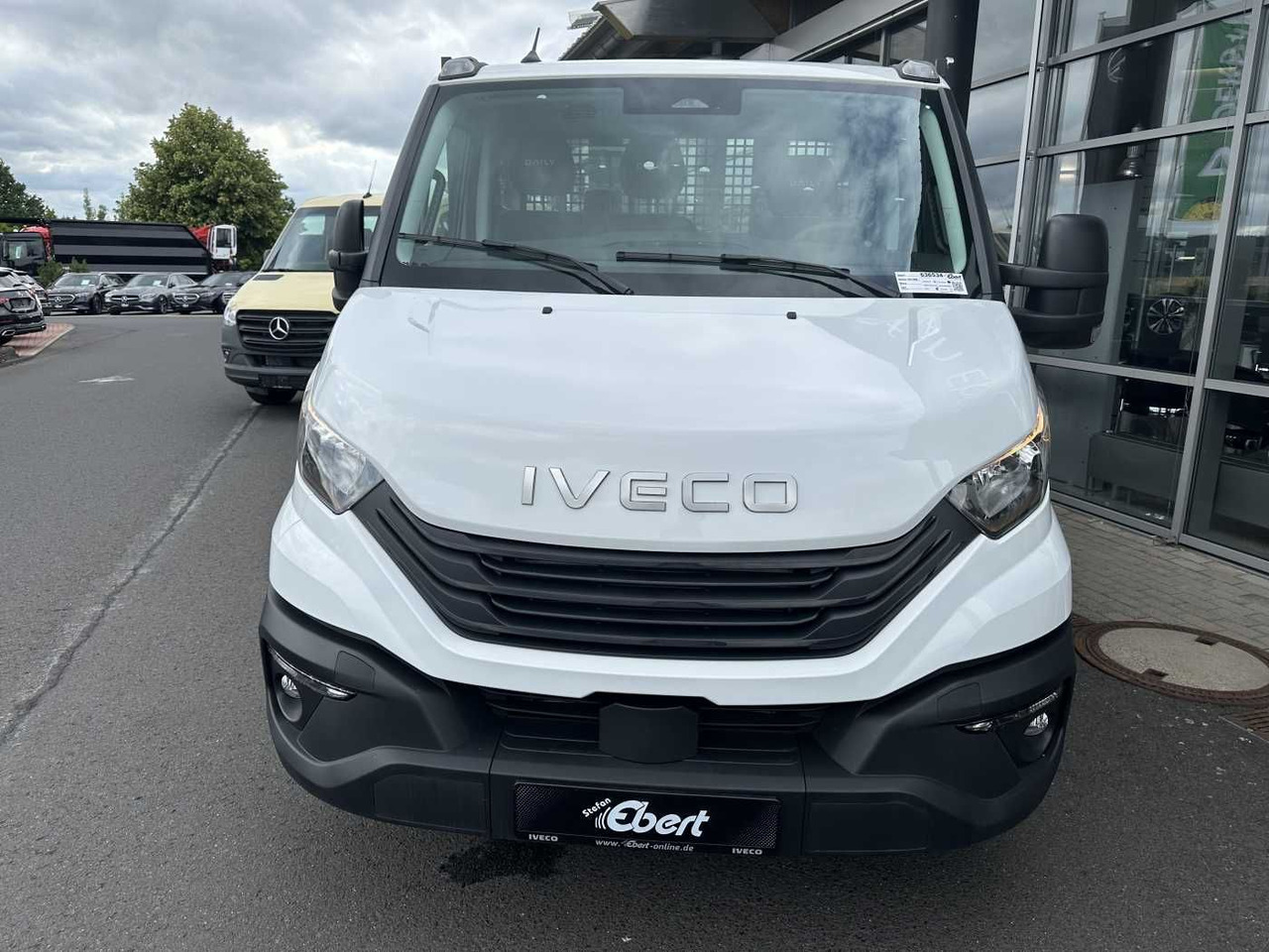 Iveco Daily 35S16 A8 Pritsche *R3.450mm*AHK* - Van flatbed: gambar 2 Iveco Daily 35S16 A8 Pritsche *R3.450mm*AHK* - Van flatbed: gambar 2