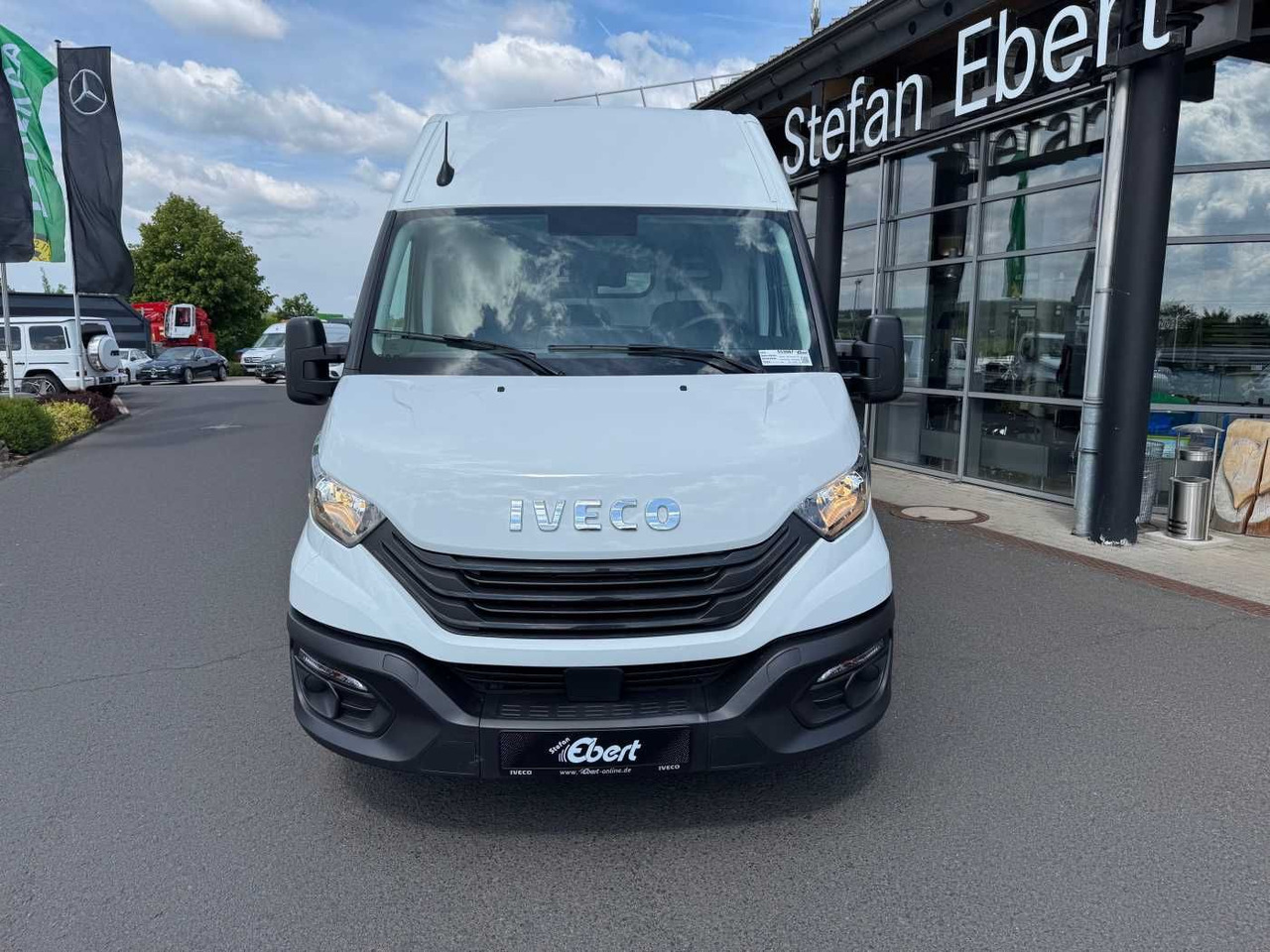 Iveco Daily 35S16 *Klima*Radstand4.100mm* - Van panel: gambar 3 Iveco Daily 35S16 *Klima*Radstand4.100mm* - Van panel: gambar 3