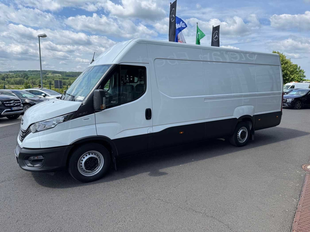 Iveco Daily 35S16 *Klima*Radstand4.100mm* - Van panel: gambar 5 Iveco Daily 35S16 *Klima*Radstand4.100mm* - Van panel: gambar 5