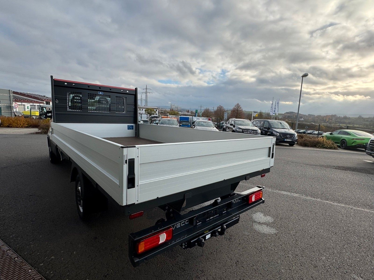 Iveco Daily 35S16 *R.3750mm*Automatik*AHK*Kamera* - Van flatbed: gambar 4 Iveco Daily 35S16 *R.3750mm*Automatik*AHK*Kamera* - Van flatbed: gambar 4