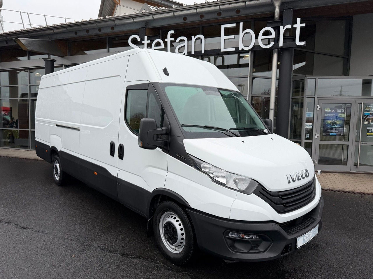 Iveco Daily 35S16 V *Klima*R4.100mm* - Van panel: gambar 1 Iveco Daily 35S16 V *Klima*R4.100mm* - Van panel: gambar 1