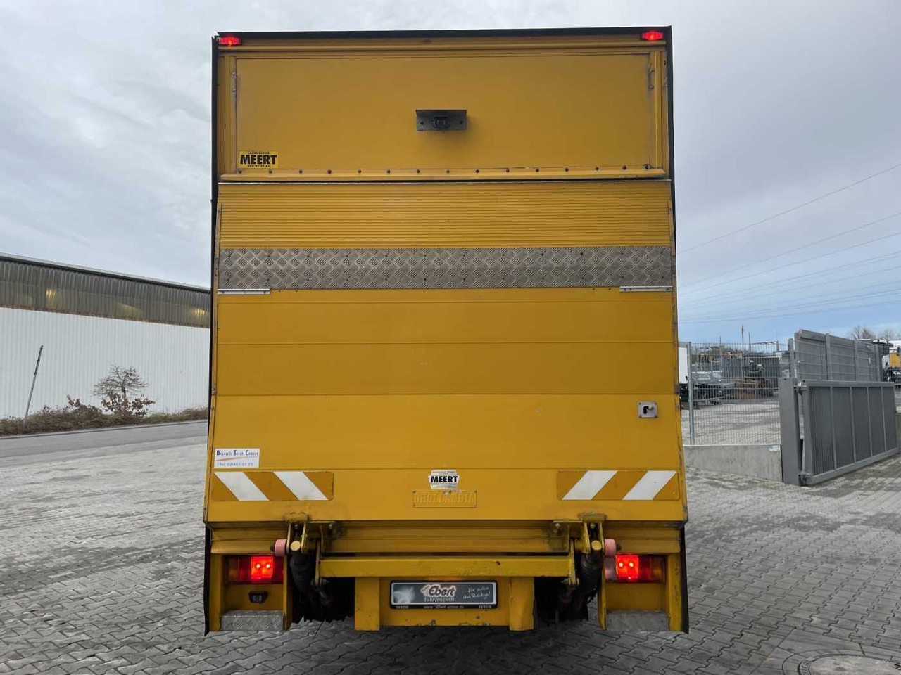 Iveco Daily 50C17 3.0L *Koffer*LBW*Klima* - Van box: gambar 4 Iveco Daily 50C17 3.0L *Koffer*LBW*Klima* - Van box: gambar 4