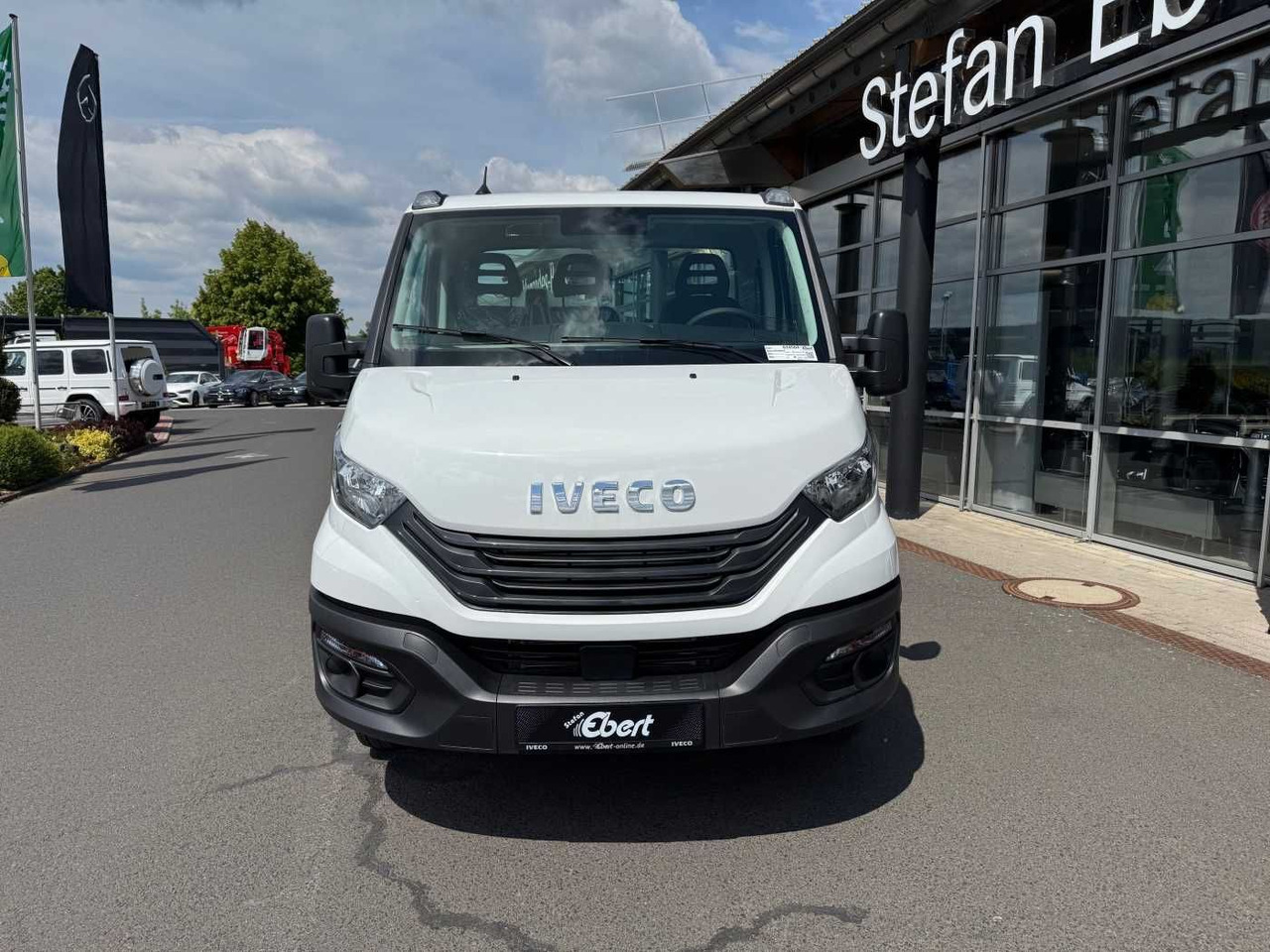 Iveco Daily 50C18 HA8 3.0L *R4.350mm*Klima*Automatik* - Truk sasis: gambar 2 Iveco Daily 50C18 HA8 3.0L *R4.350mm*Klima*Automatik* - Truk sasis: gambar 2
