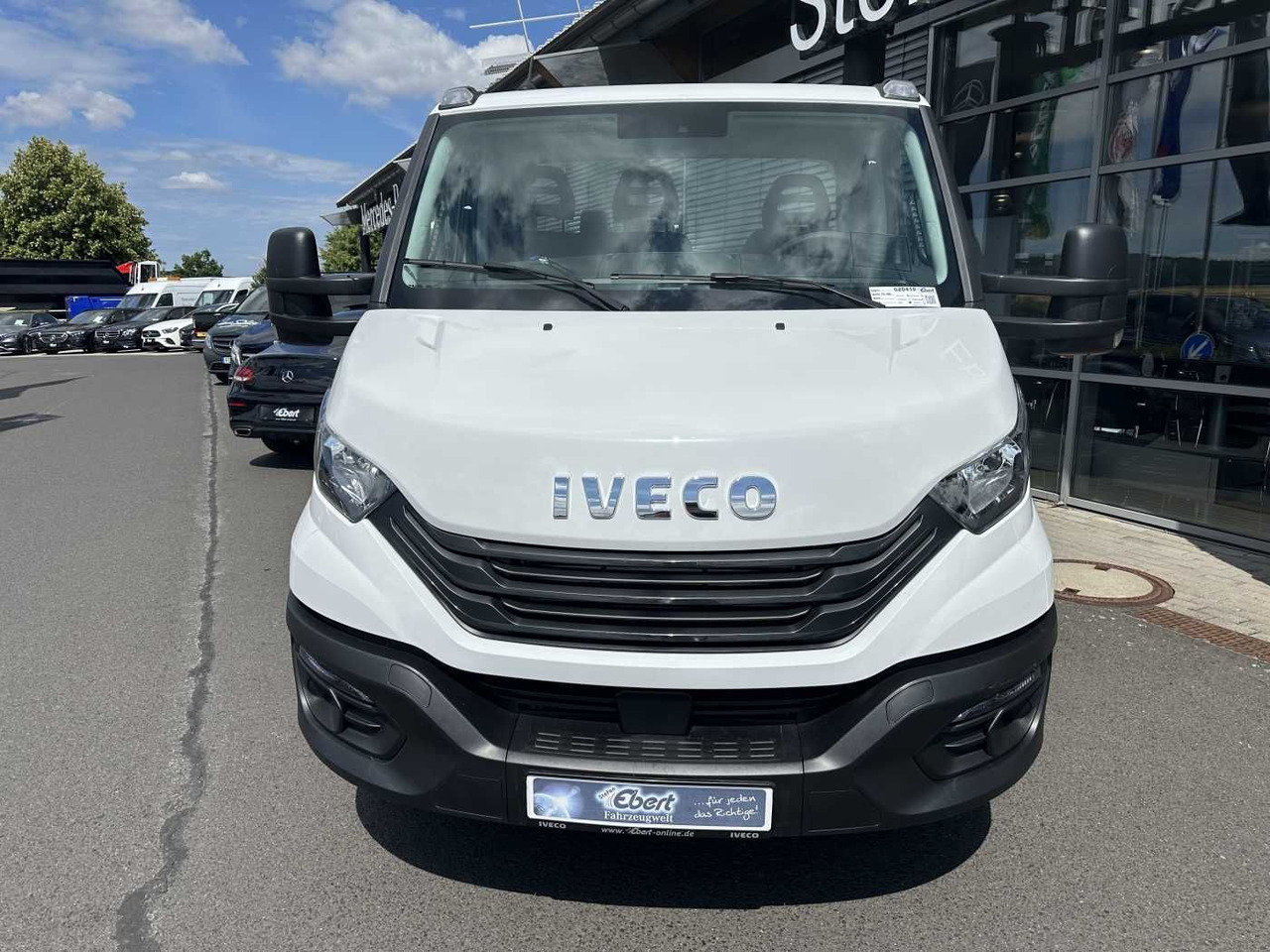 Iveco Daily 70C18 H 3.0L *R3.750mm*AHK*Luft*Sperre* - Hook lift: gambar 2 Iveco Daily 70C18 H 3.0L *R3.750mm*AHK*Luft*Sperre* - Hook lift: gambar 2