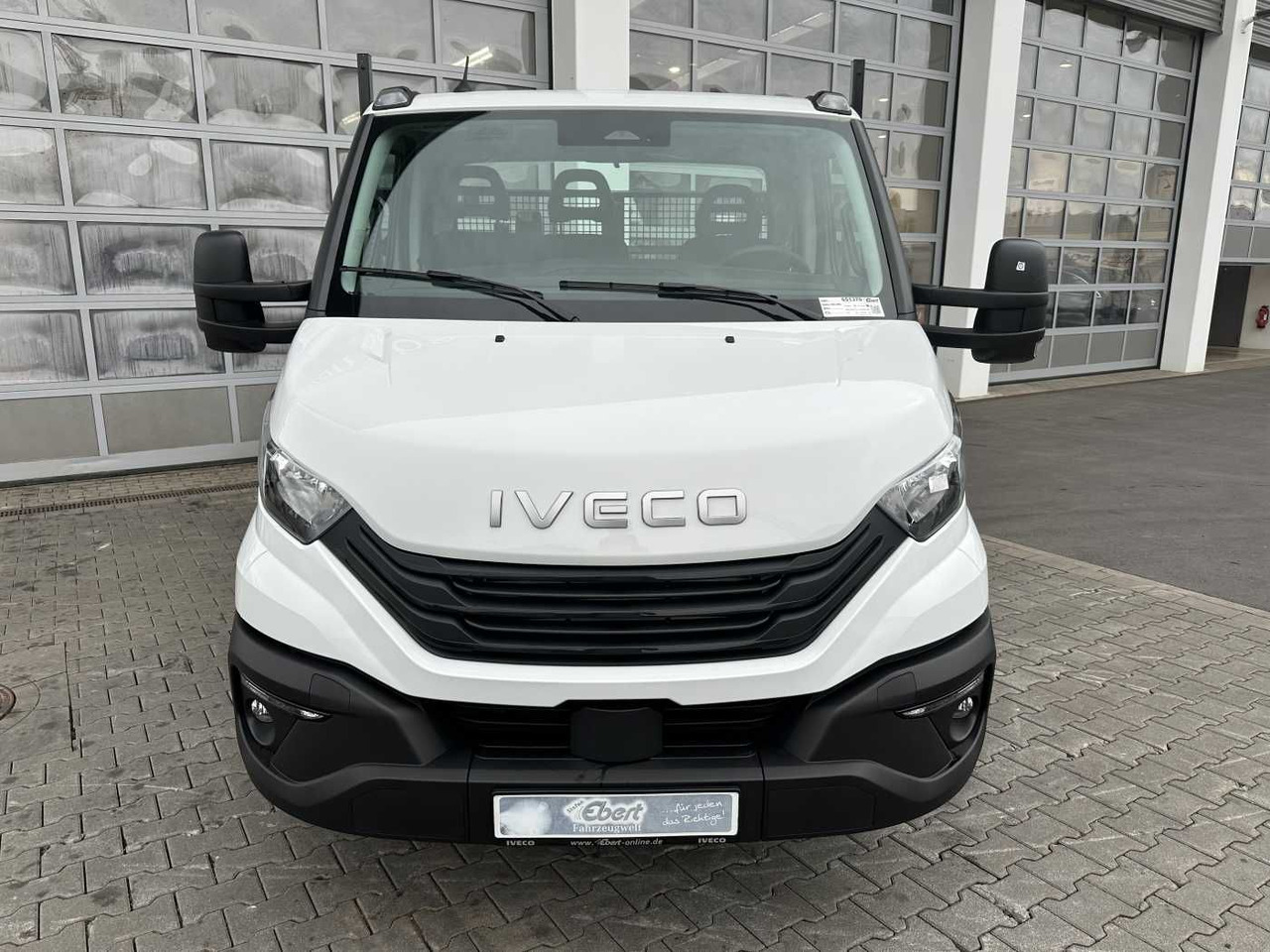 Iveco Daily 70C18H 3-S.-Kipper *R3.750mm*2xAHK* - Van jungkit: gambar 2 Iveco Daily 70C18H 3-S.-Kipper *R3.750mm*2xAHK* - Van jungkit: gambar 2