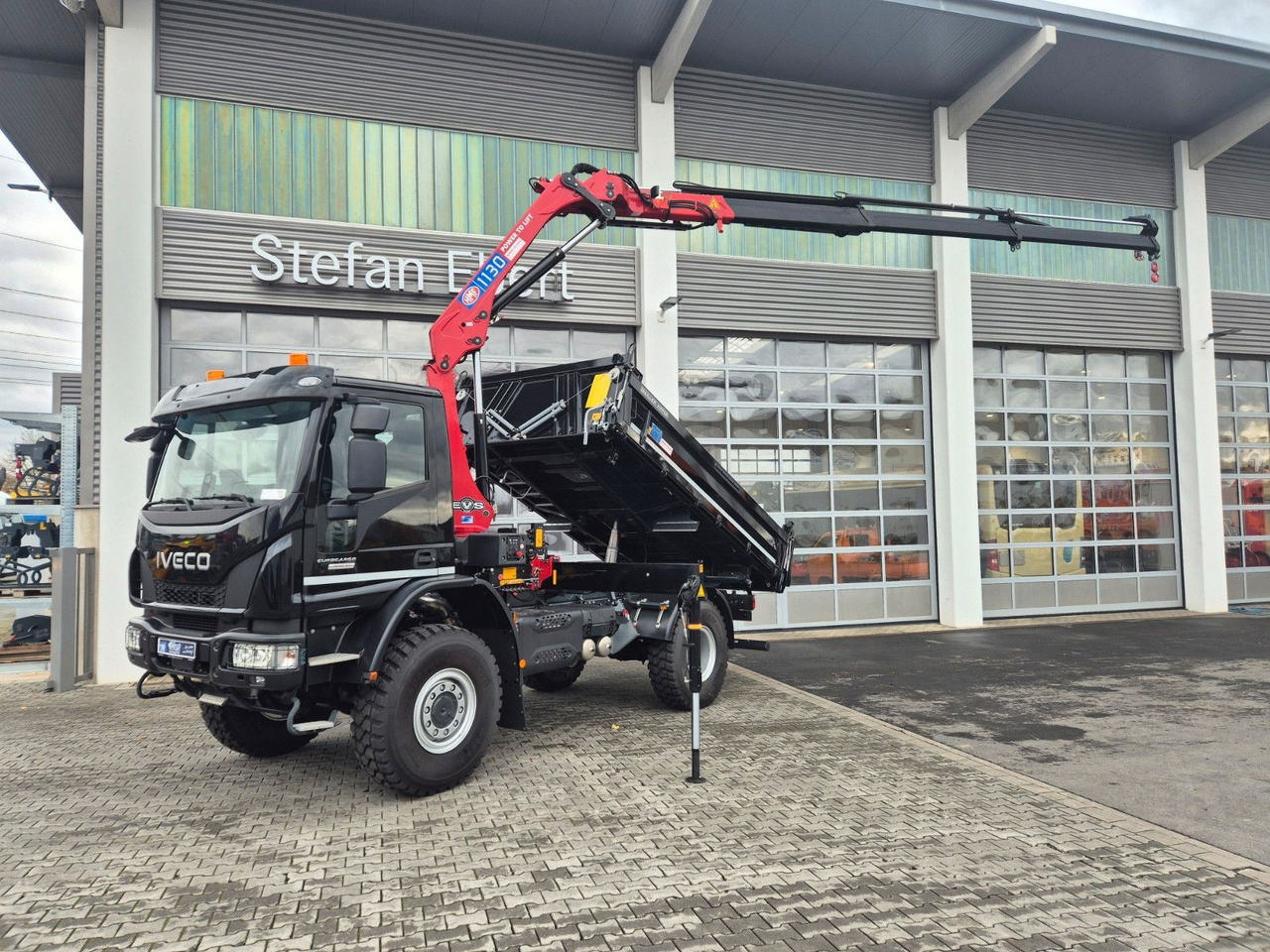 Iveco Eurocargo ML150E32WS 4x4 Kran HMF 1130K Funk AHK - Truk jungkit, Truk derek: gambar 1 Iveco Eurocargo ML150E32WS 4x4 Kran HMF 1130K Funk AHK - Truk jungkit, Truk derek: gambar 1