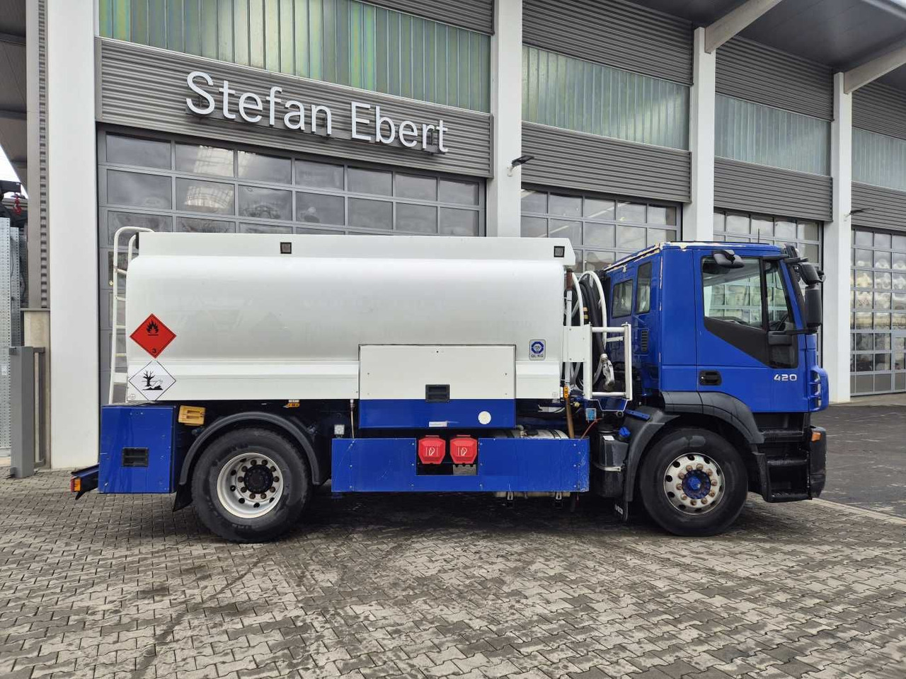 Iveco Stralis AD190S42/P 14.000L Lindner&Fischer - Truk tangki: gambar 4 Iveco Stralis AD190S42/P 14.000L Lindner&Fischer - Truk tangki: gambar 4