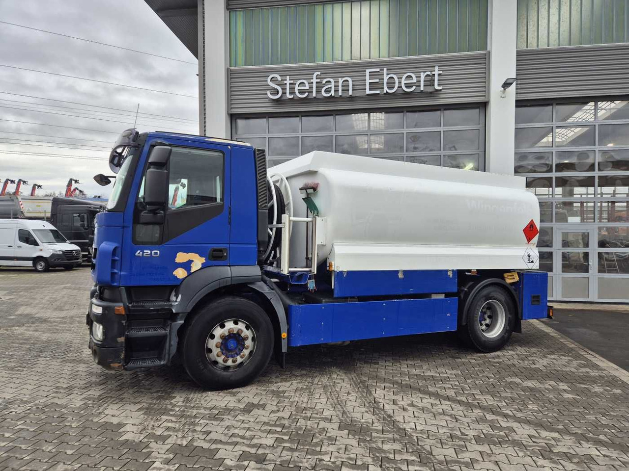 Iveco Stralis AD190S42/P 14.000L Lindner&Fischer - Truk tangki: gambar 3 Iveco Stralis AD190S42/P 14.000L Lindner&Fischer - Truk tangki: gambar 3