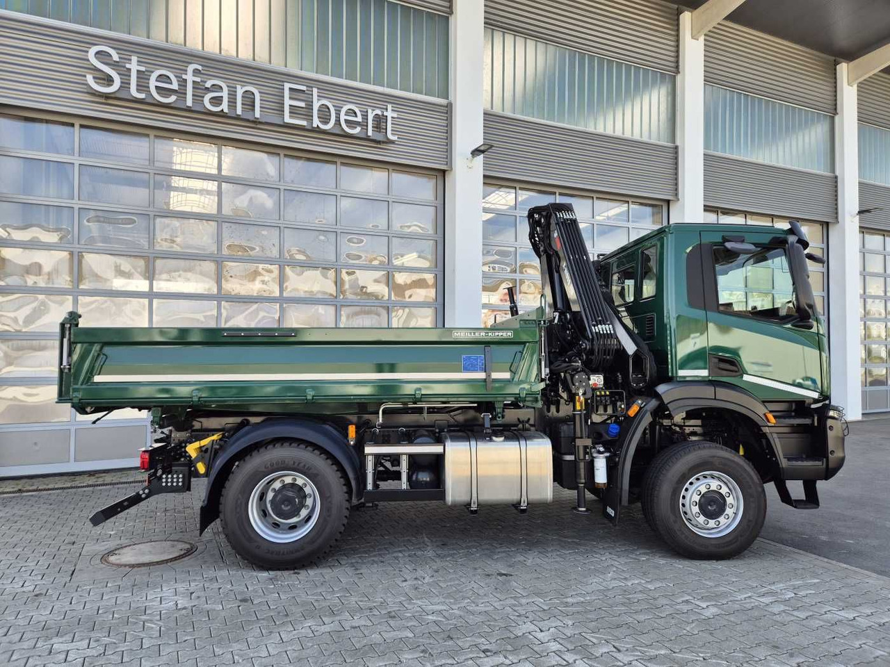 Iveco T-Way AD190T36W/P 4x4 HIAB X-HIDUO 118E-3 Funk - Truk jungkit, Truk derek: gambar 5 Iveco T-Way AD190T36W/P 4x4 HIAB X-HIDUO 118E-3 Funk - Truk jungkit, Truk derek: gambar 5