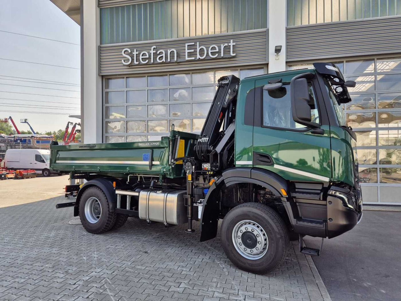 Iveco T-Way AD190T36W/P 4x4 HIAB X-HIDUO 118E-3 Funk - Truk jungkit, Truk derek: gambar 3 Iveco T-Way AD190T36W/P 4x4 HIAB X-HIDUO 118E-3 Funk - Truk jungkit, Truk derek: gambar 3