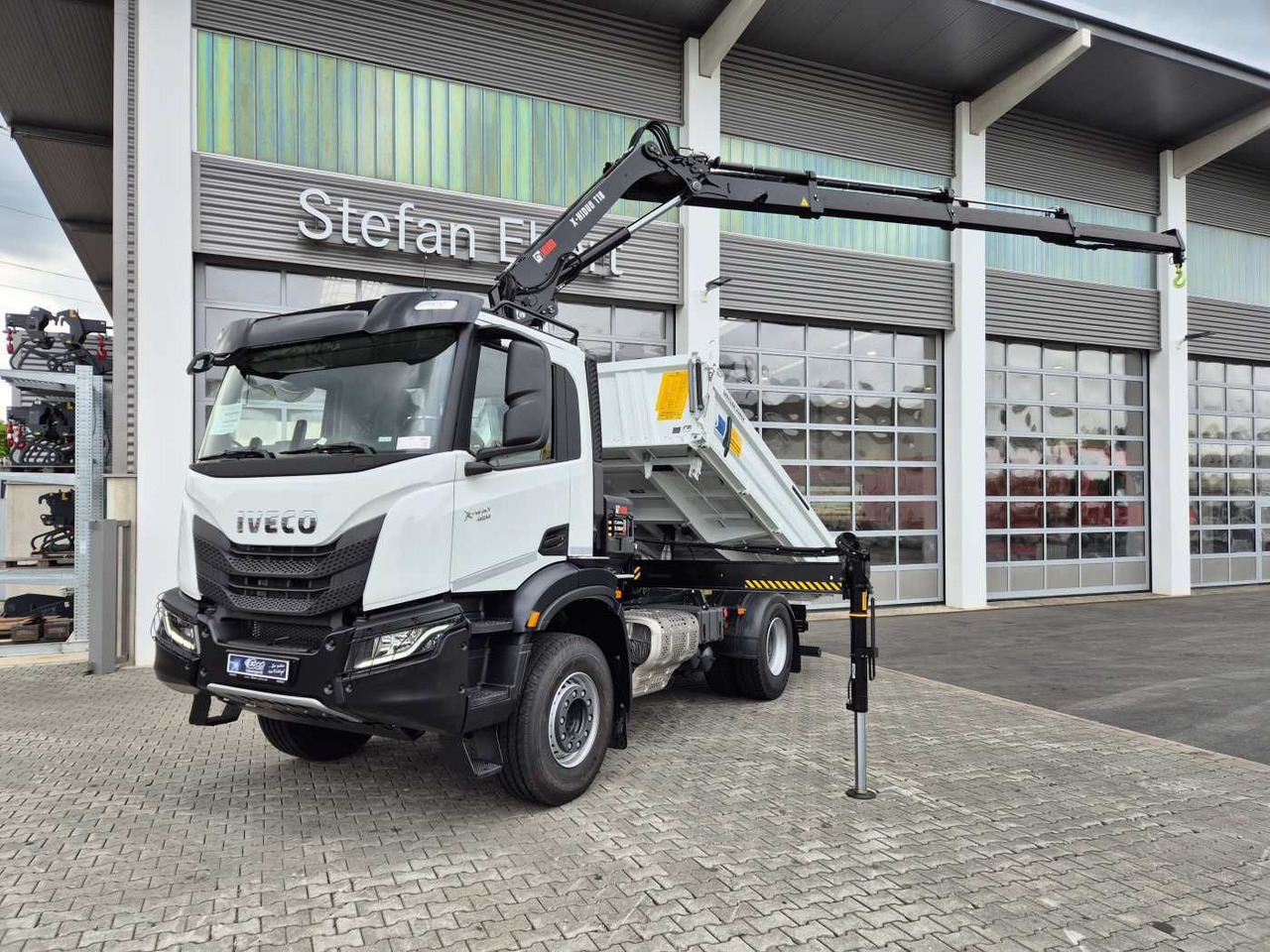 Iveco X-Way AD200X42/P HR OFF Hiab X-HIDUO 118E-3 Funk - Truk jungkit, Truk derek: gambar 1 Iveco X-Way AD200X42/P HR OFF Hiab X-HIDUO 118E-3 Funk - Truk jungkit, Truk derek: gambar 1