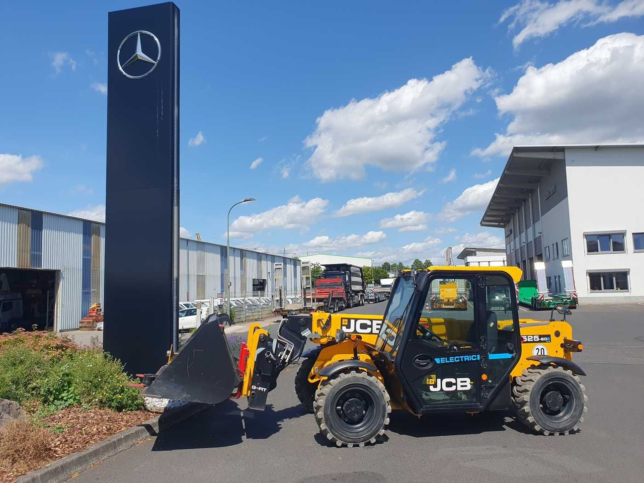 JCB 525-60E / Elektro / 2022 / nur 176h / Gabel - Telehandler: gambar 1 JCB 525-60E / Elektro / 2022 / nur 176h / Gabel - Telehandler: gambar 1
