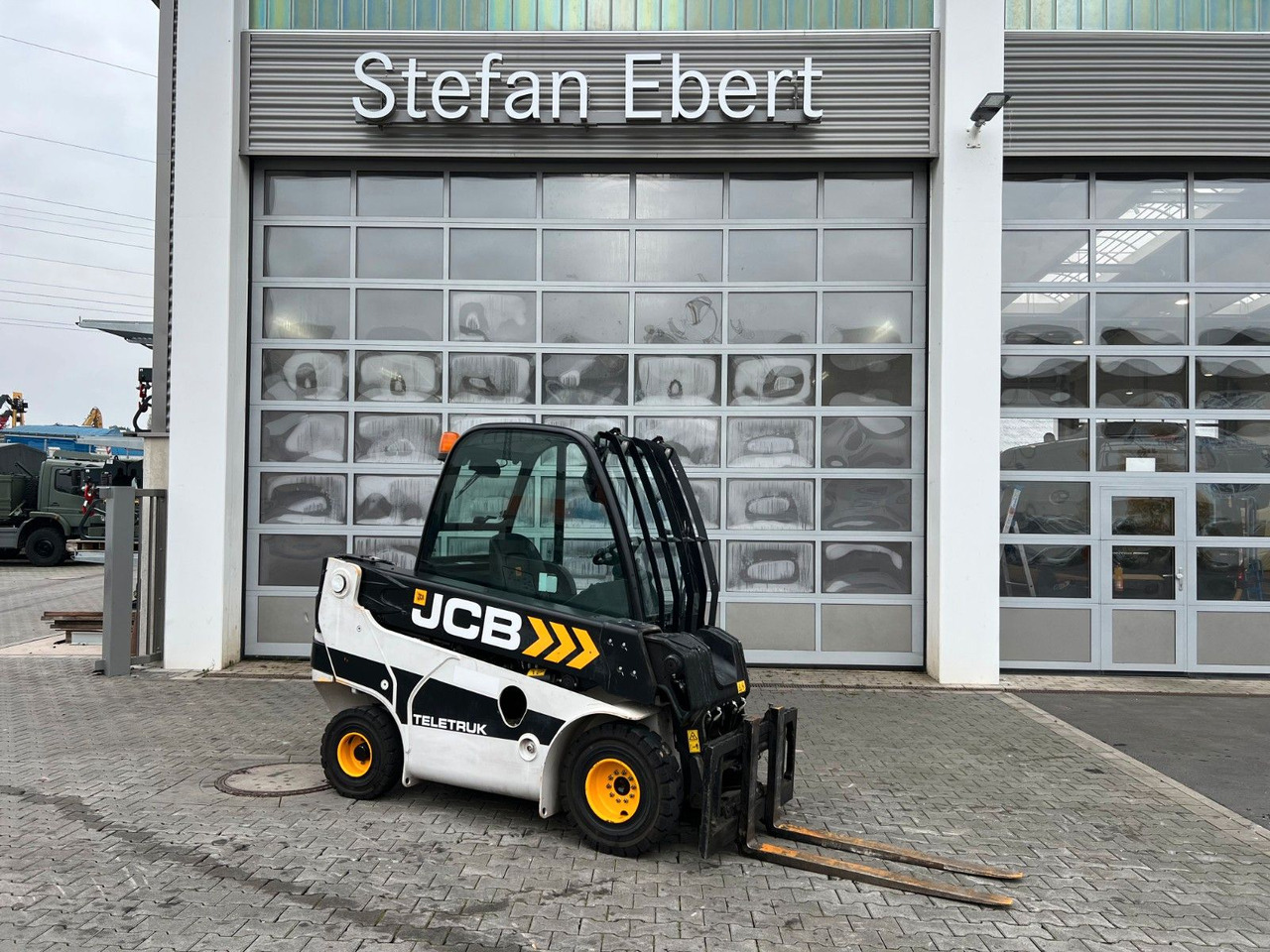 JCB TLT 30D 2WD / nur 1.948h! - Telehandler: gambar 1 JCB TLT 30D 2WD / nur 1.948h! - Telehandler: gambar 1