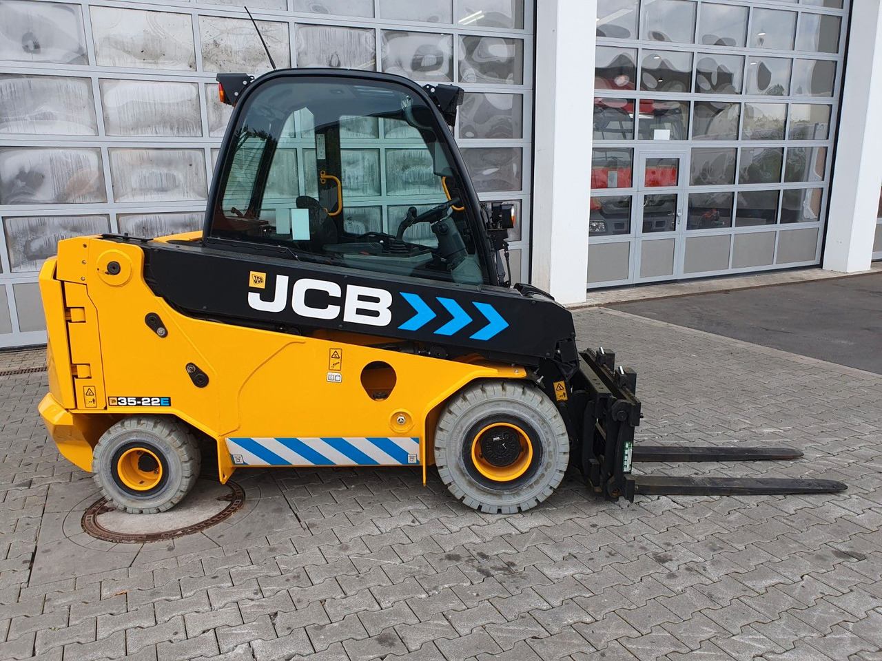 JCB TLT 35-22E Teletruck / nur 149h! / 2022 / SS - Telehandler: gambar 2 JCB TLT 35-22E Teletruck / nur 149h! / 2022 / SS - Telehandler: gambar 2