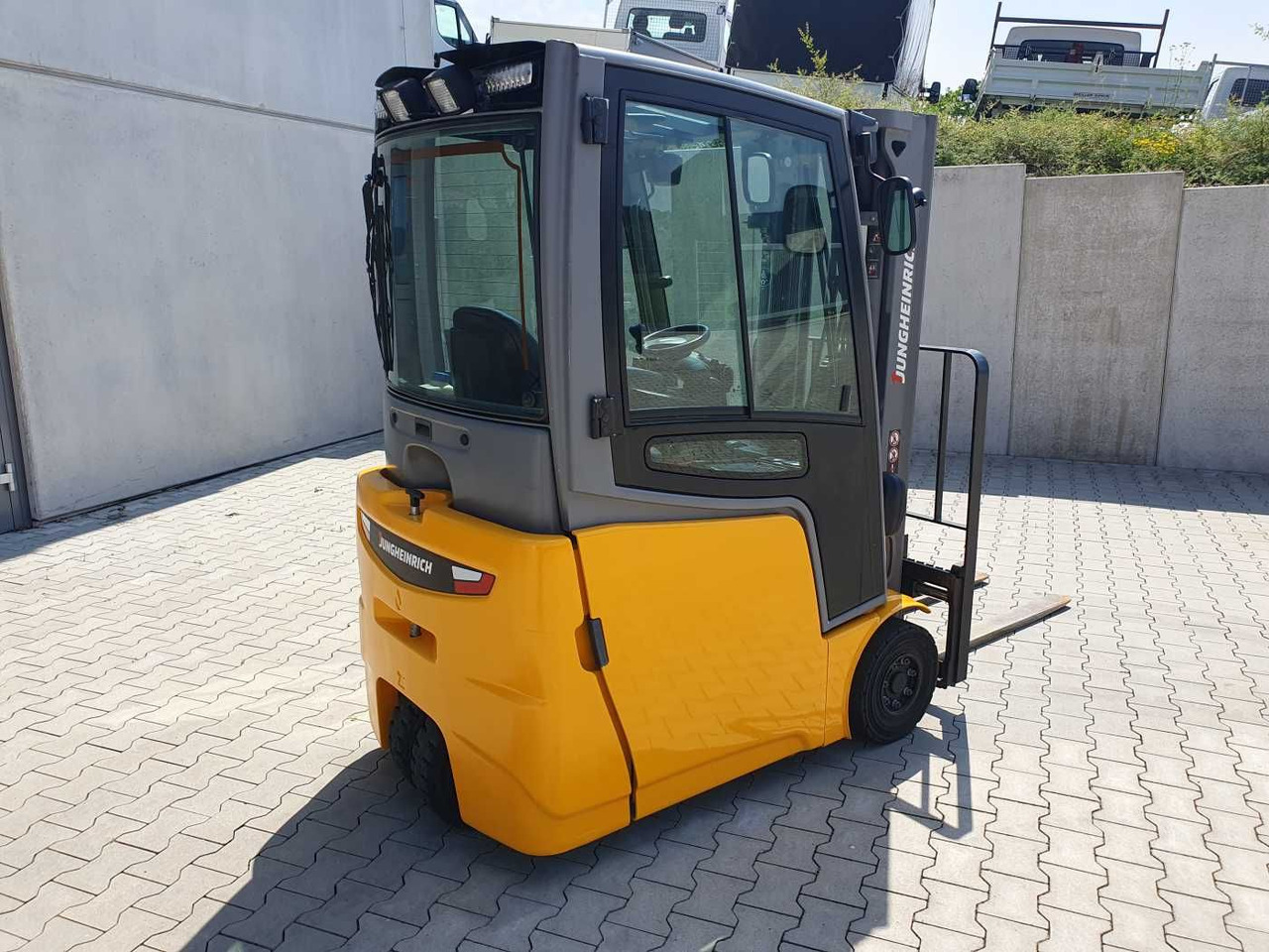 Jungheinrich EFG 215 / Triplex: 4.25m! / SS / 4.166h / 2024 - Forklift listrik: gambar 4 Jungheinrich EFG 215 / Triplex: 4.25m! / SS / 4.166h / 2024 - Forklift listrik: gambar 4