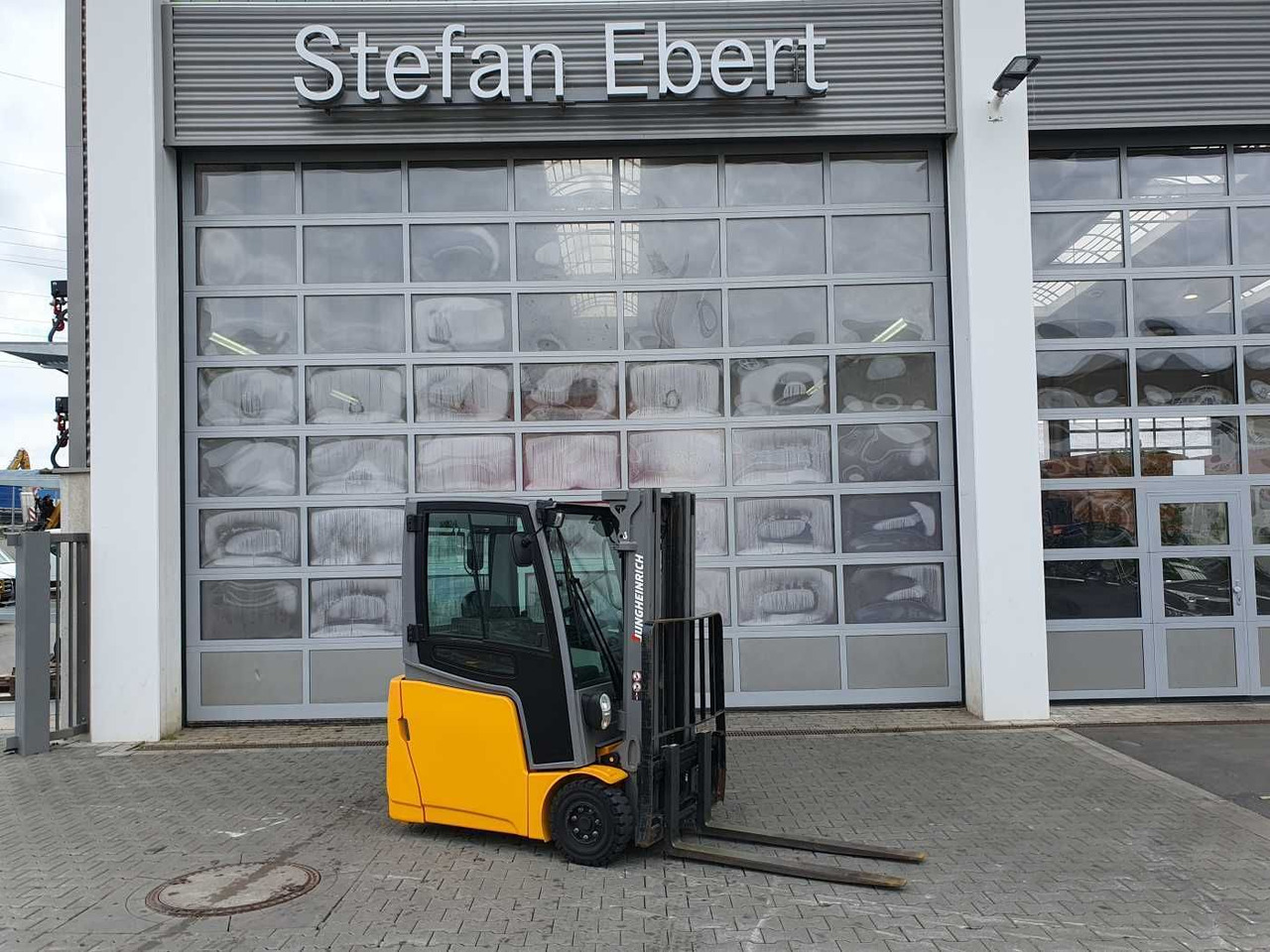 Jungheinrich EFG 215 / Triplex: 4.25m! / SS / 4.297h! - Forklift listrik: gambar 1 Jungheinrich EFG 215 / Triplex: 4.25m! / SS / 4.297h! - Forklift listrik: gambar 1
