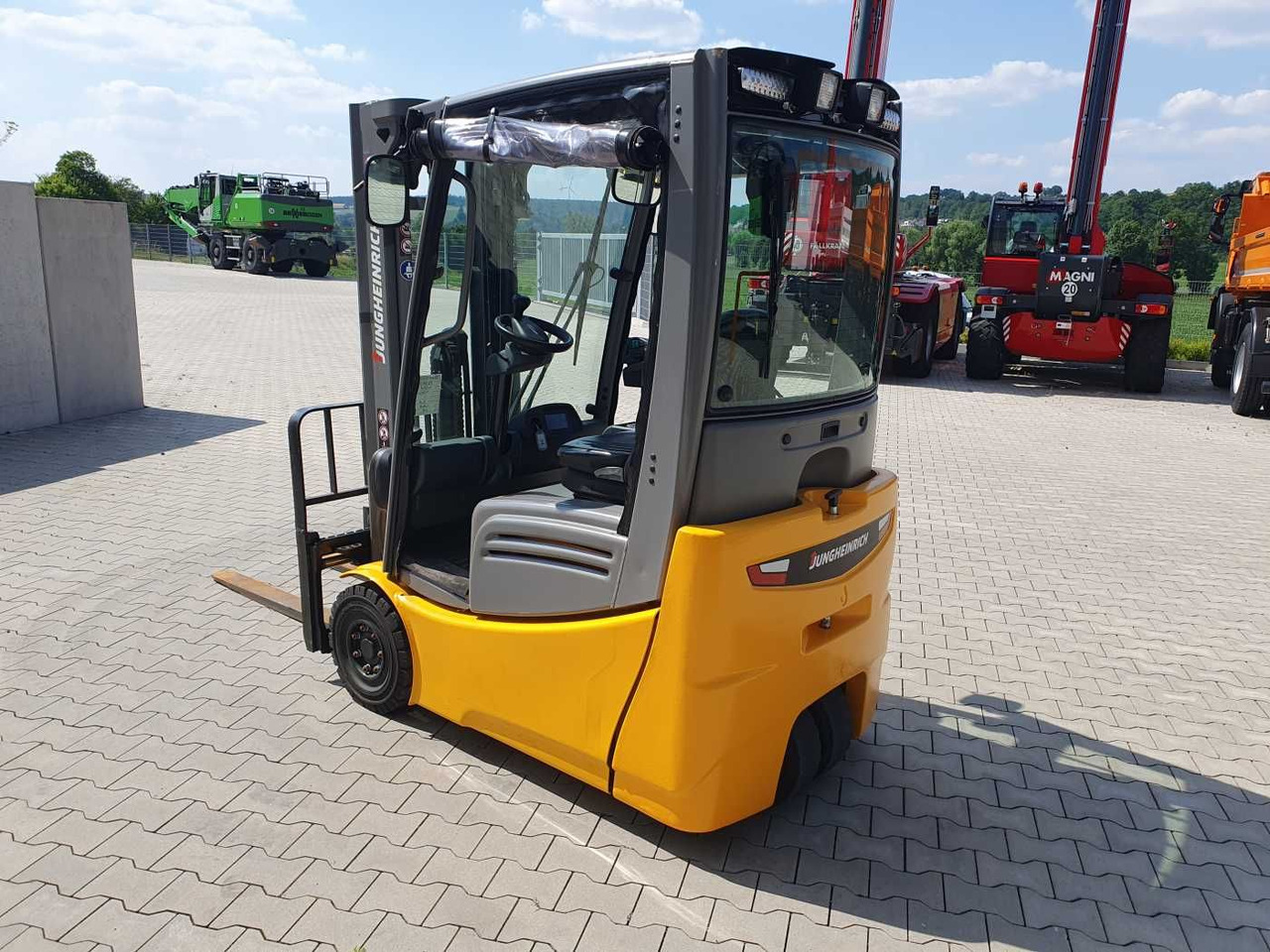 Forklift listrik Jungheinrich EFG 215 / Triplex: 4.25m! / SS / nur 2.184h!: gambar 6