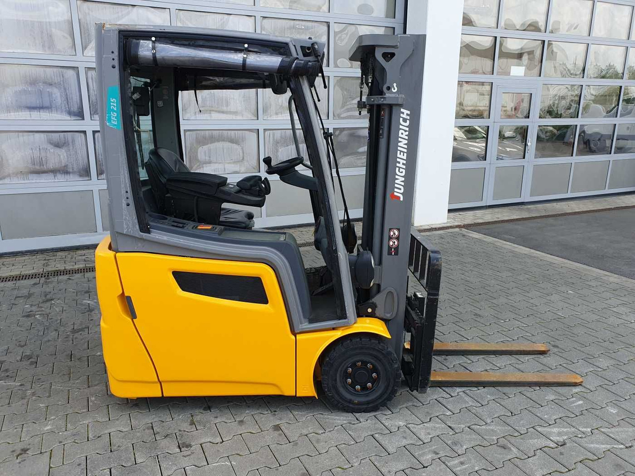 Jungheinrich EFG 215 / Triplex: 4.25m! / nur 3.439h! / 2022 - Forklift listrik: gambar 3 Jungheinrich EFG 215 / Triplex: 4.25m! / nur 3.439h! / 2022 - Forklift listrik: gambar 3